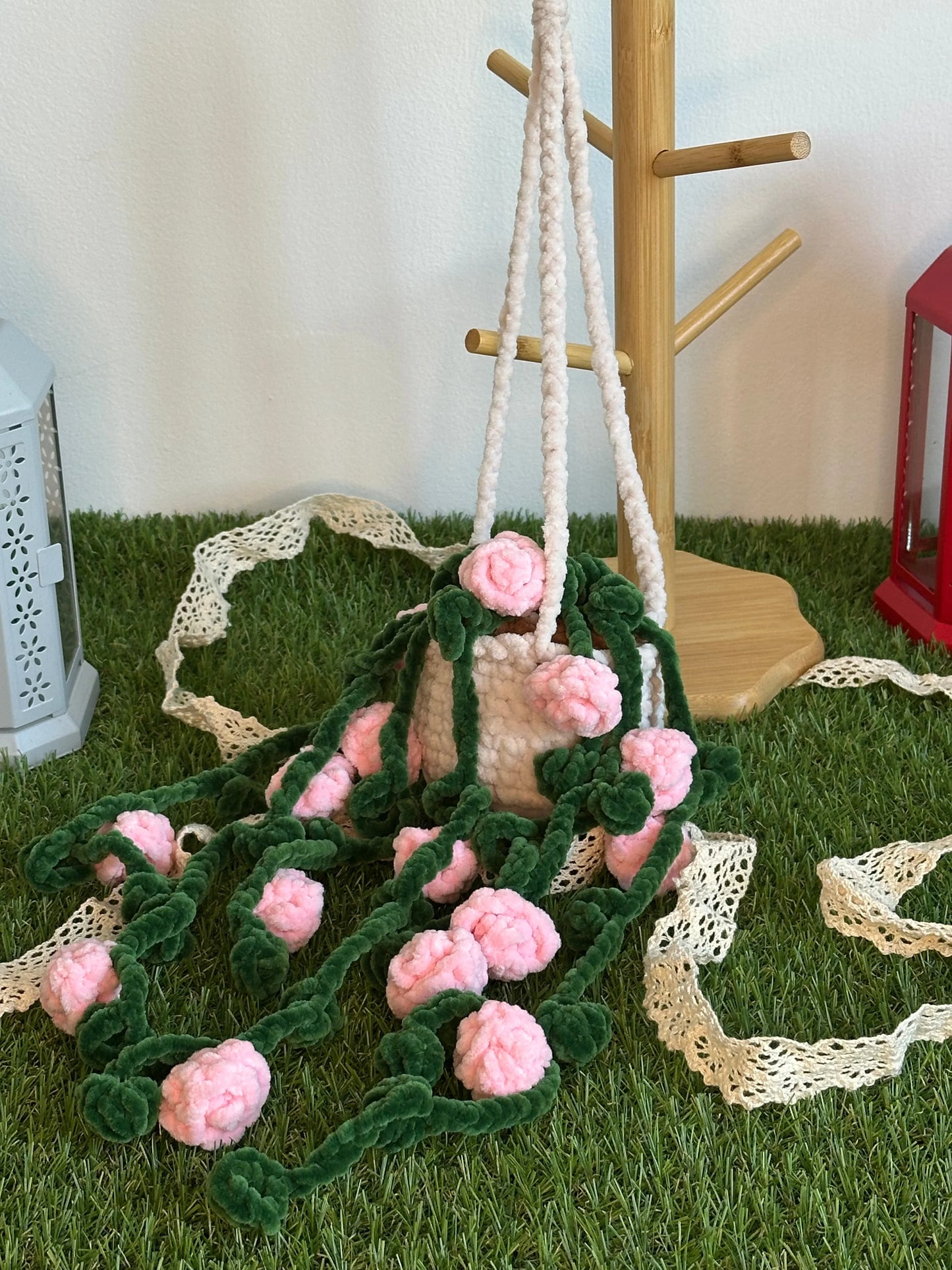 Rosier suspendu et retombant - Nuiba