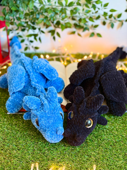 Dragonne bleue à queue-poignard Nuiba, en tissu robuste, avec boucle de fixation, conçue pour une prise en main sûre.